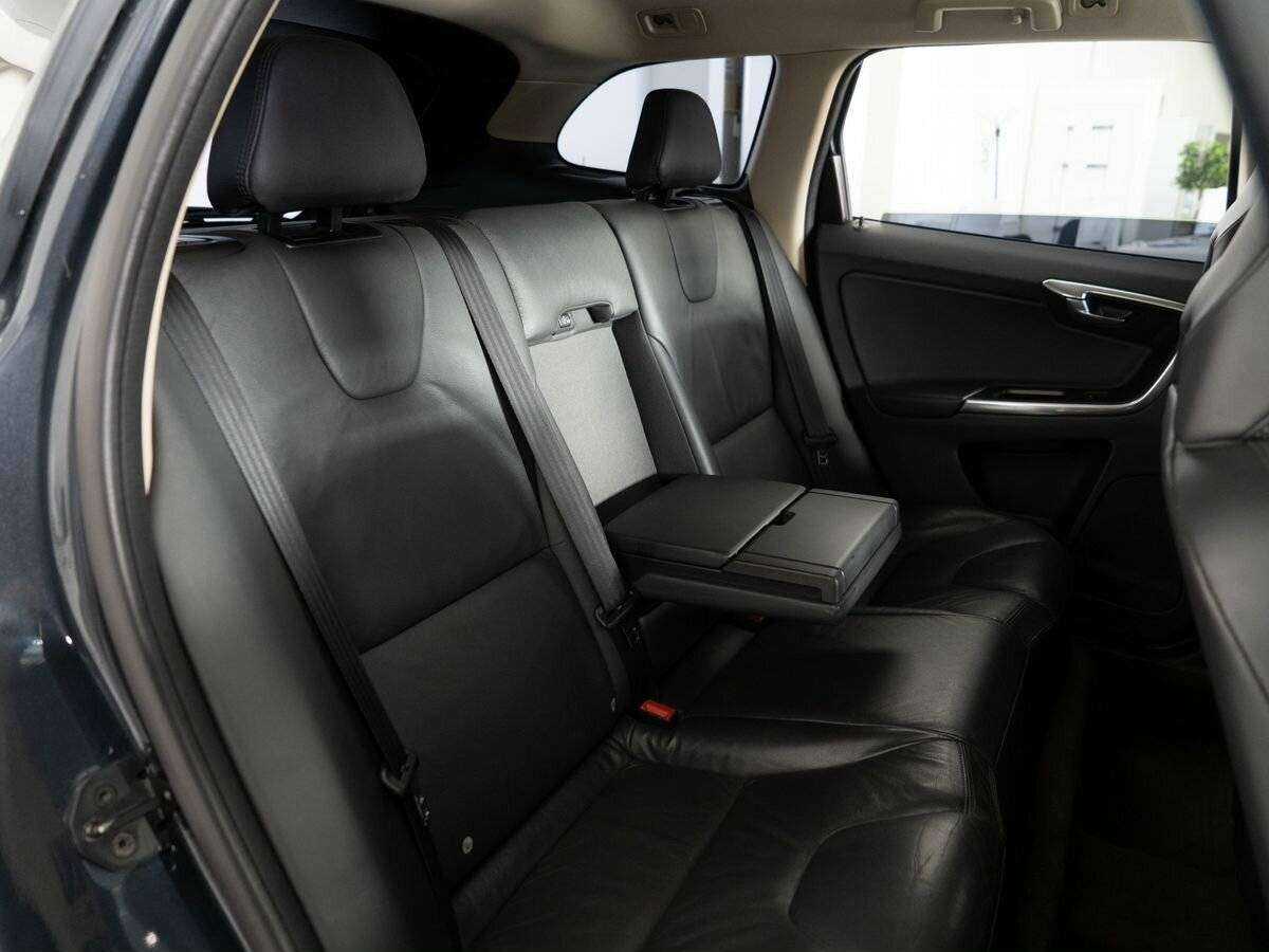 Volvo XC60 с пробегом — 2012 год. Фото: #7