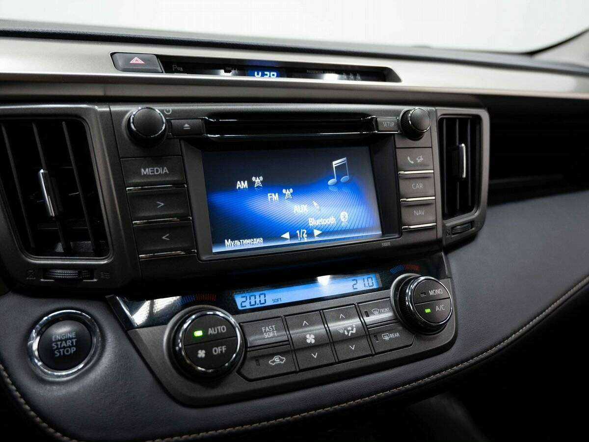 Toyota RAV4 с пробегом — 2014 год. Фото: #22