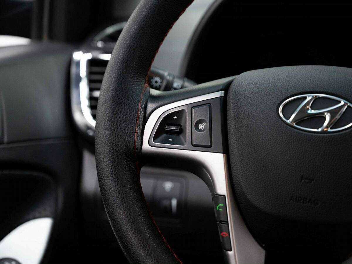 Hyundai Solaris с пробегом — 2016 год. Фото: #13