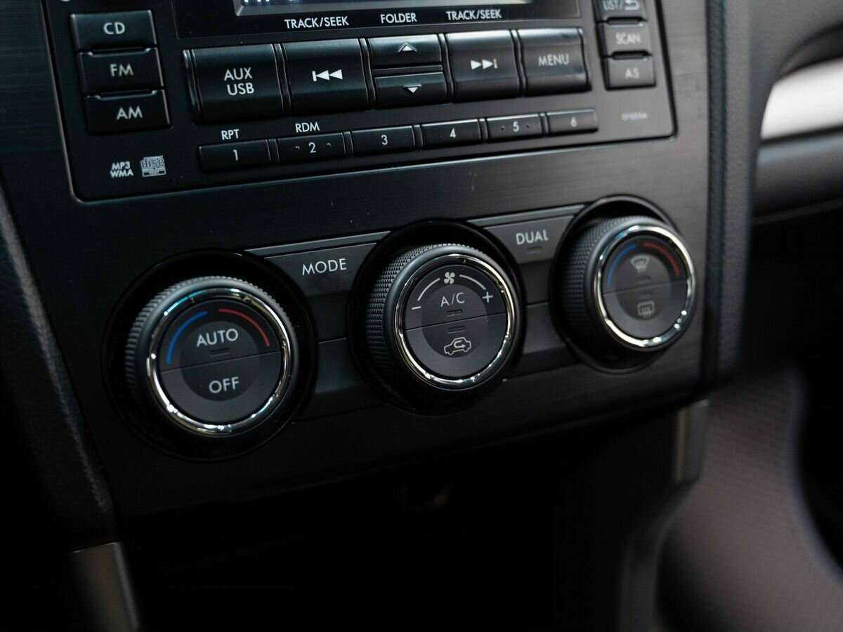 Subaru Forester с пробегом — 2014 год. Фото: #18