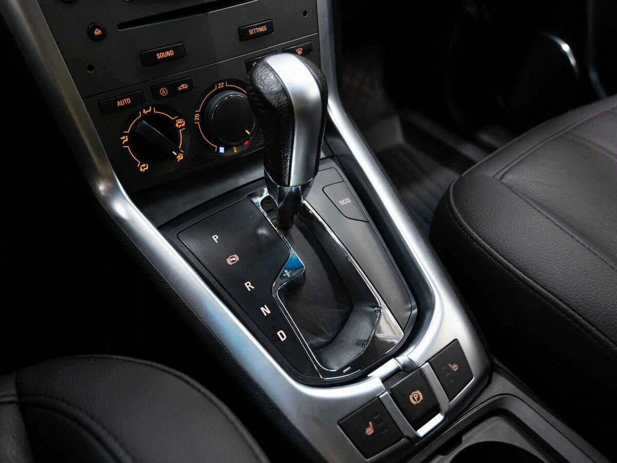 Opel Antara с пробегом — 2013 год. Фото: #21