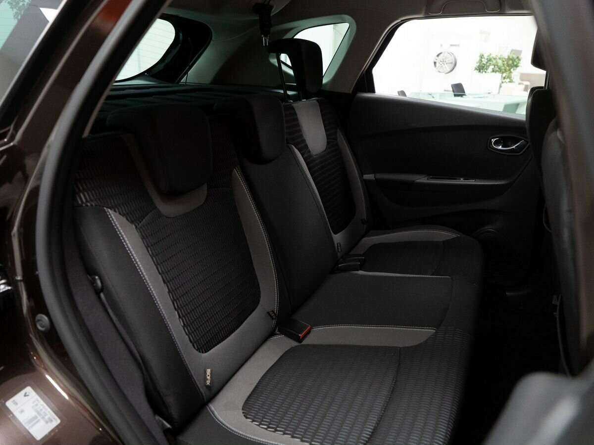 Renault Kaptur с пробегом — 2017 год. Фото: #8