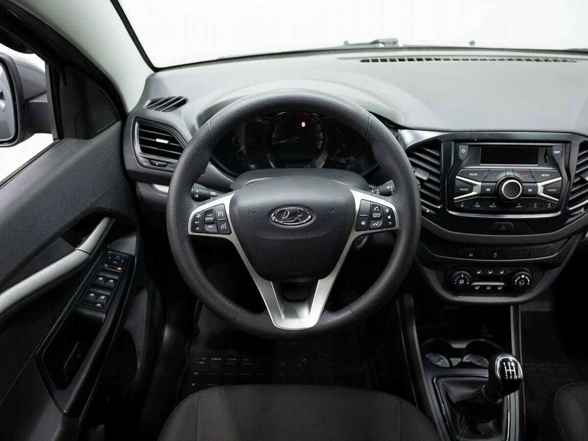 Lada (ВАЗ) Vesta с пробегом — 2020 год. Фото: #13