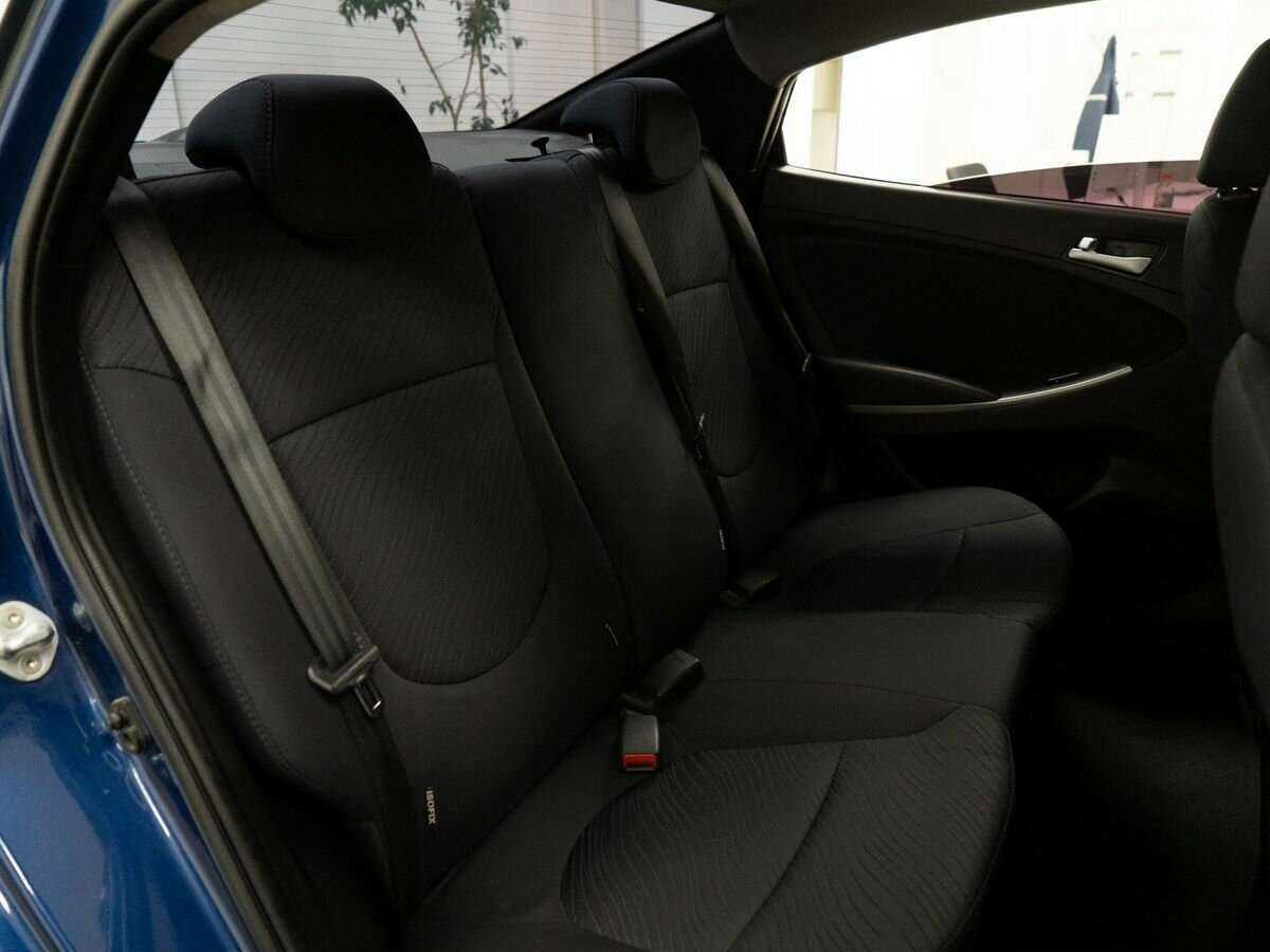 Hyundai Solaris с пробегом — 2015 год. Фото: #7