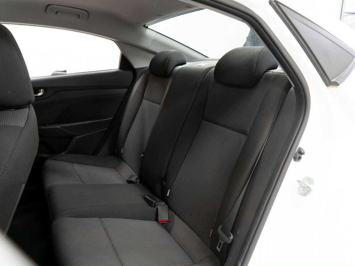 Hyundai Solaris с пробегом — 2019 год. Фото: #6