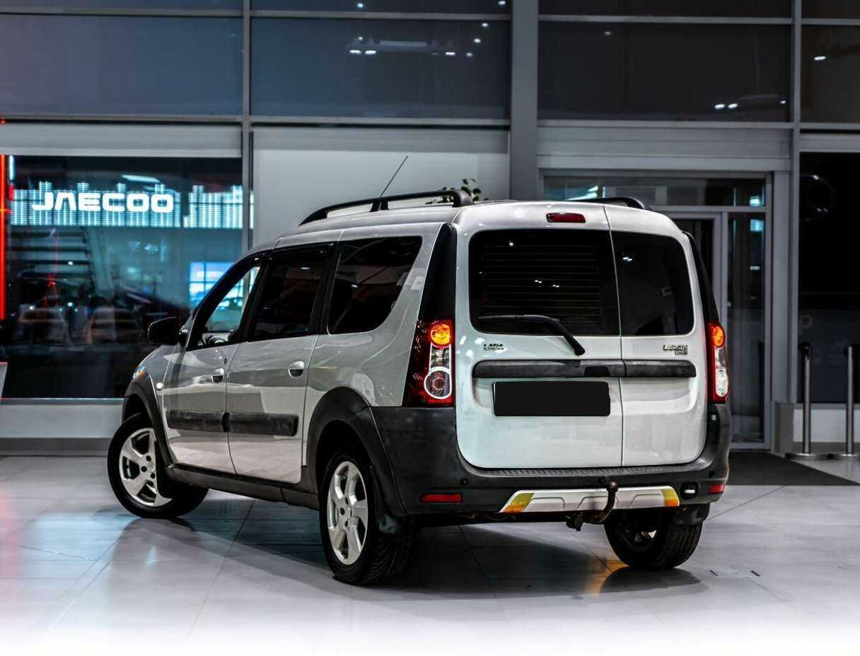 Lada (ВАЗ) Largus с пробегом — 2018 год. Фото: #3