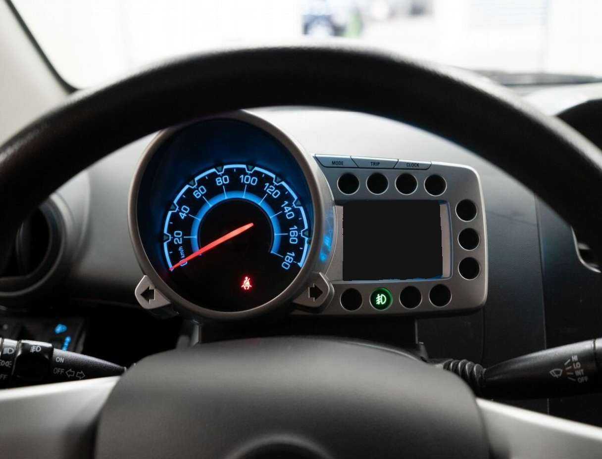 Chevrolet Spark с пробегом — 2013 год. Фото: #10