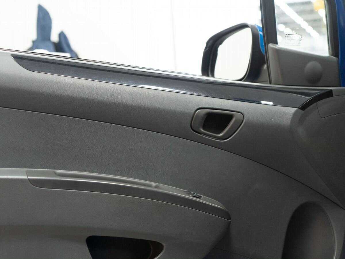 Chevrolet Spark с пробегом — 2013 год. Фото: #15