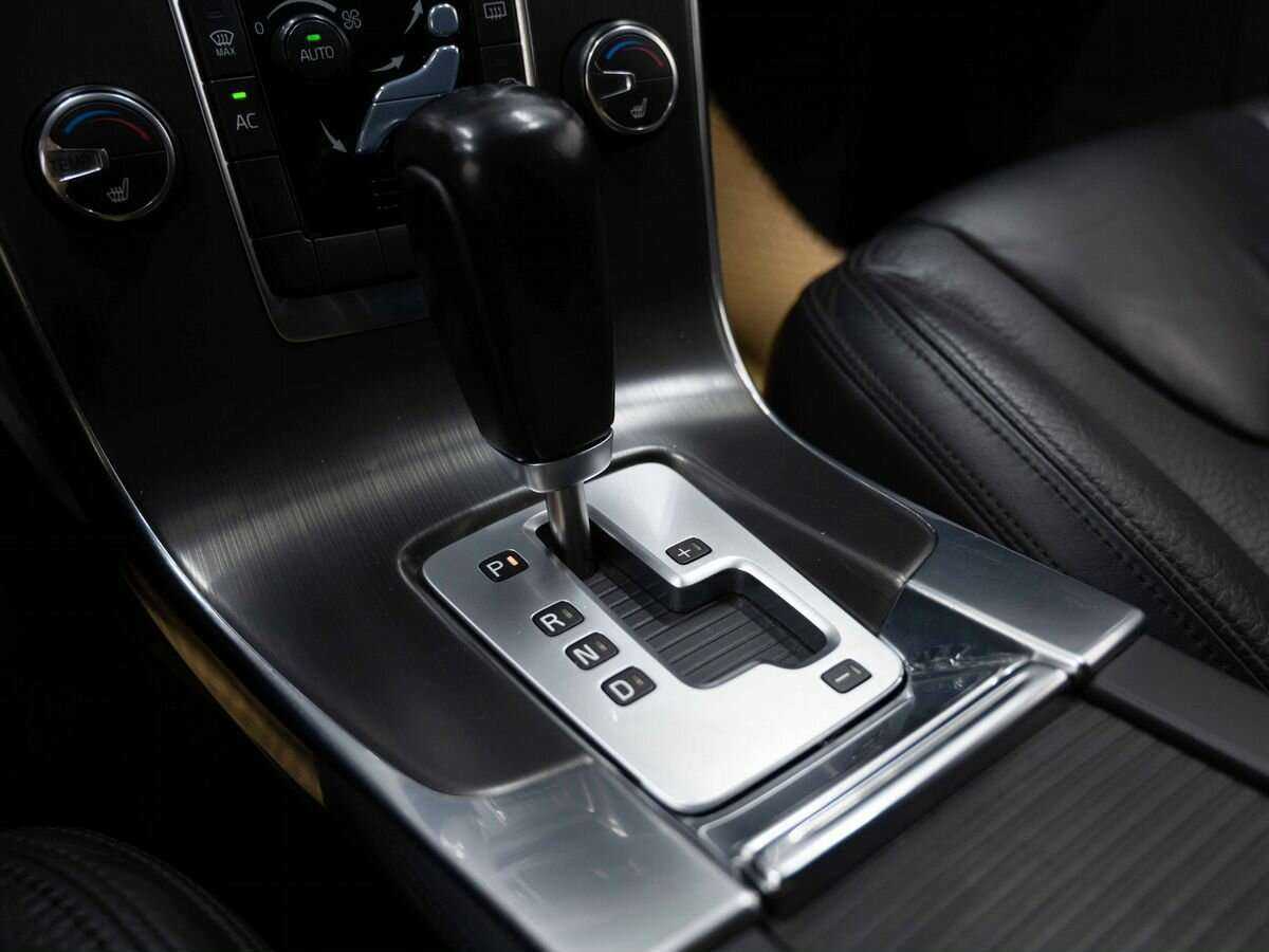 Volvo S60 с пробегом — 2012 год. Фото: #22