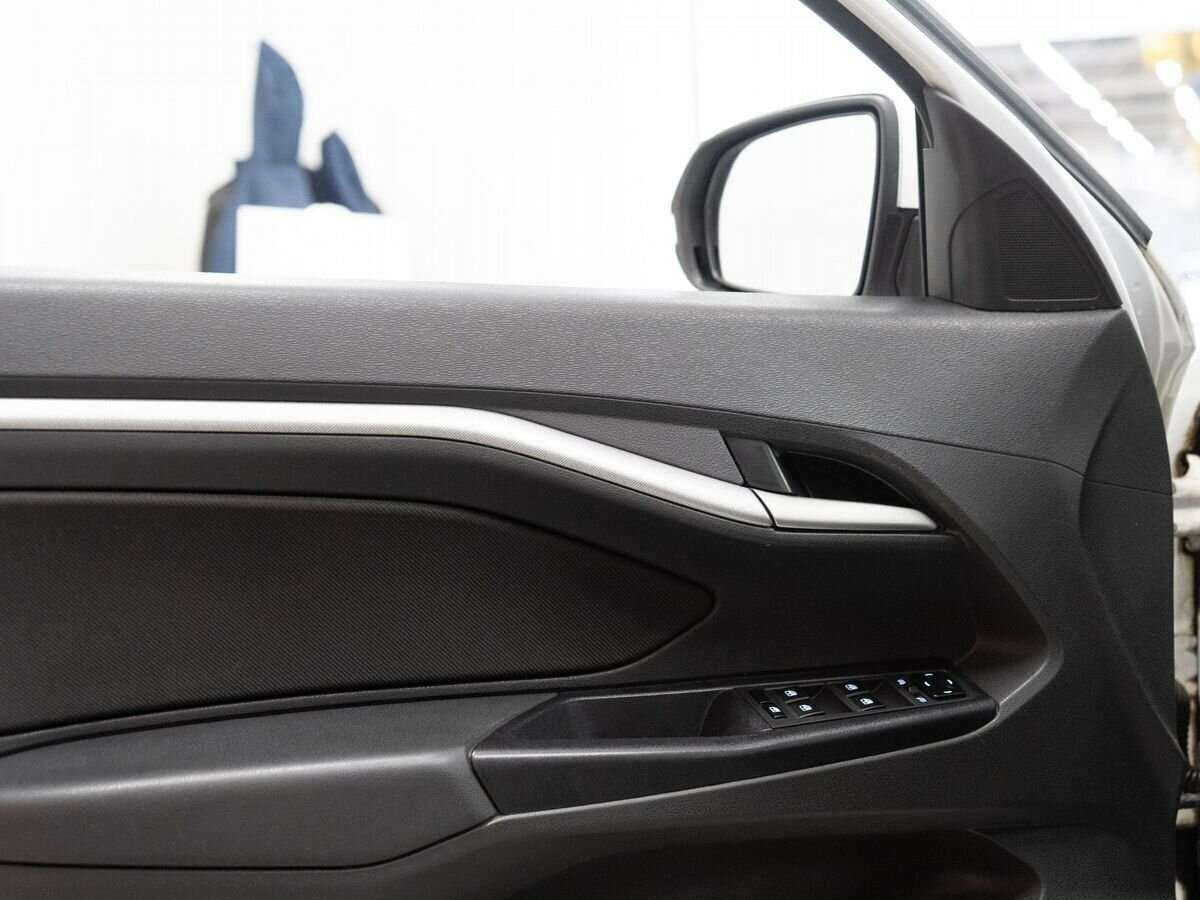 Lada (ВАЗ) Vesta с пробегом — 2019 год. Фото: #14