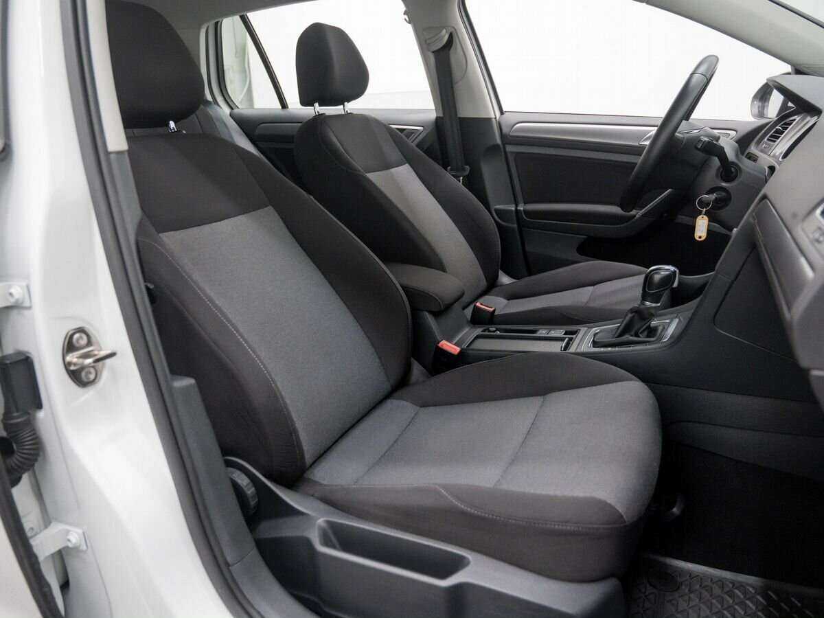 Volkswagen Golf с пробегом — 2014 год. Фото: #7