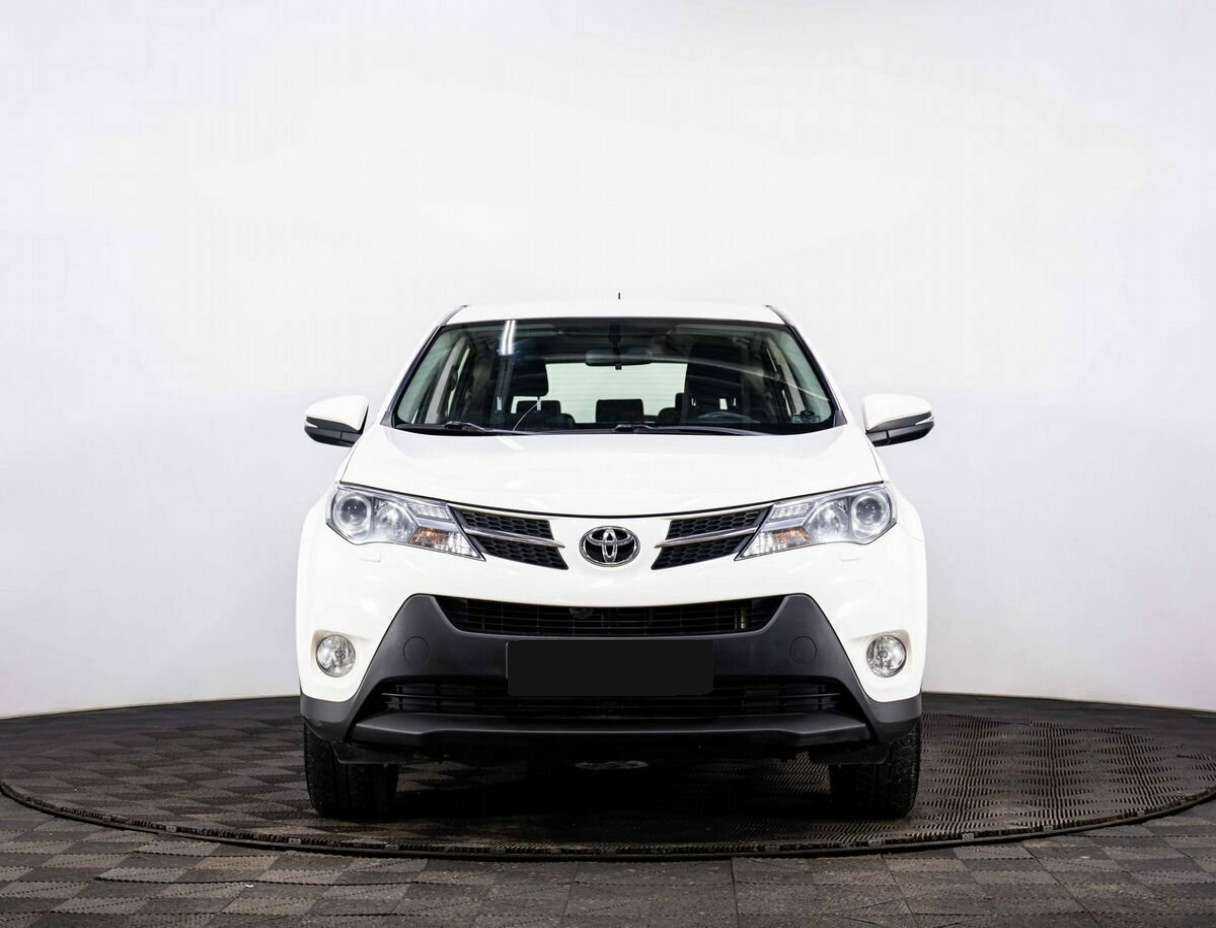 Toyota RAV4 с пробегом — 2013 год. Фото: #1
