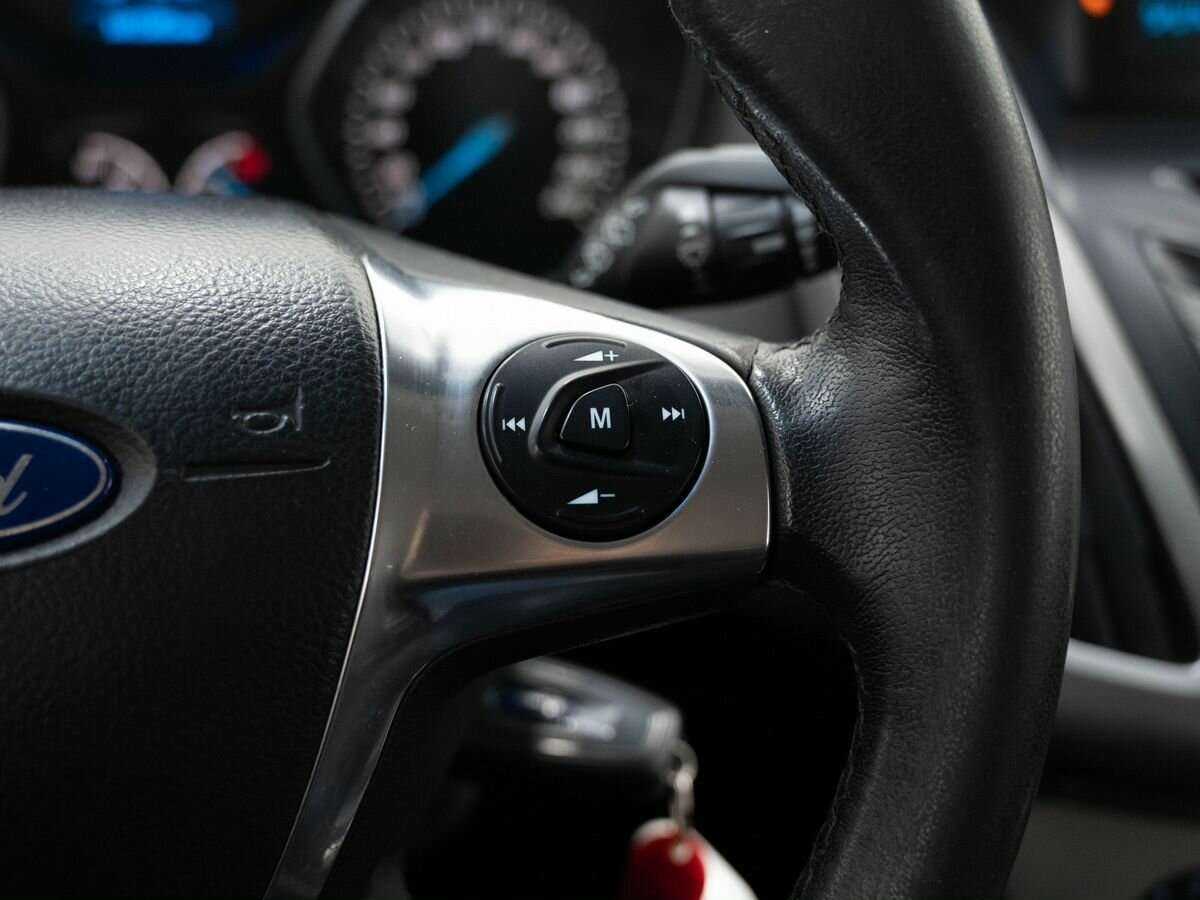 Ford Focus с пробегом — 2013 год. Фото: #25