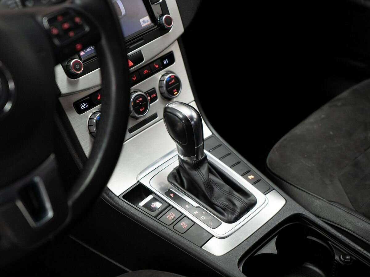 Volkswagen Passat с пробегом — 2013 год. Фото: #13