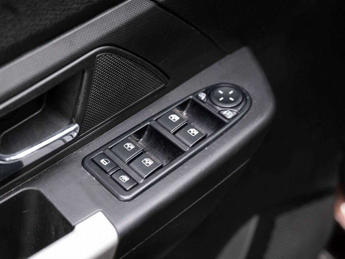 УАЗ Patriot с пробегом — 2020 год. Фото: #20