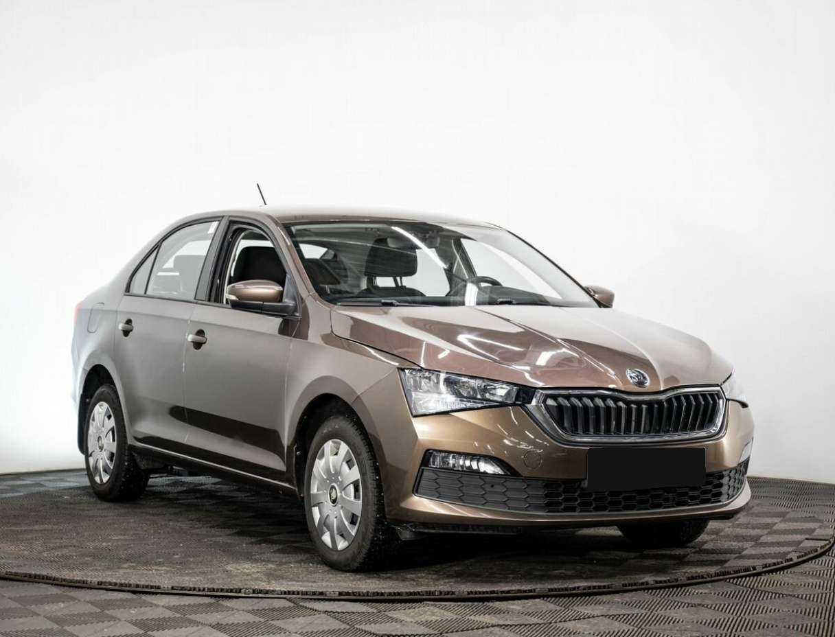 Skoda Rapid с пробегом — 2021 год. Фото: #2