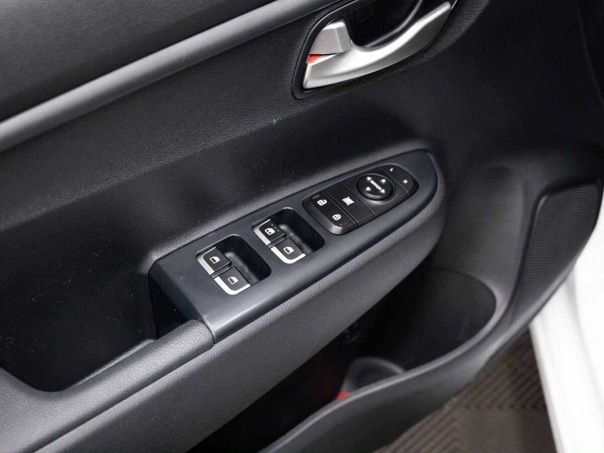 Kia Rio с пробегом — 2022 год. Фото: #16