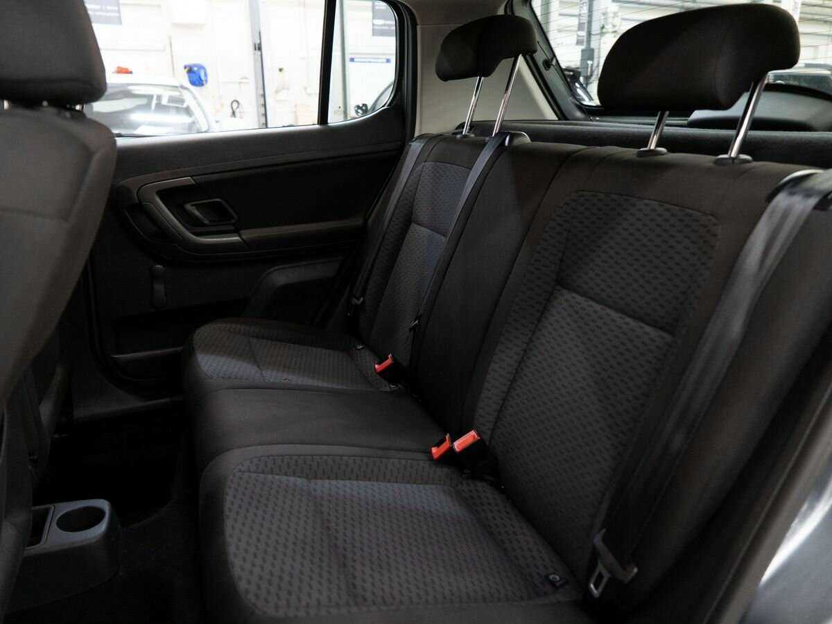 Skoda Fabia с пробегом — 2012 год. Фото: #6