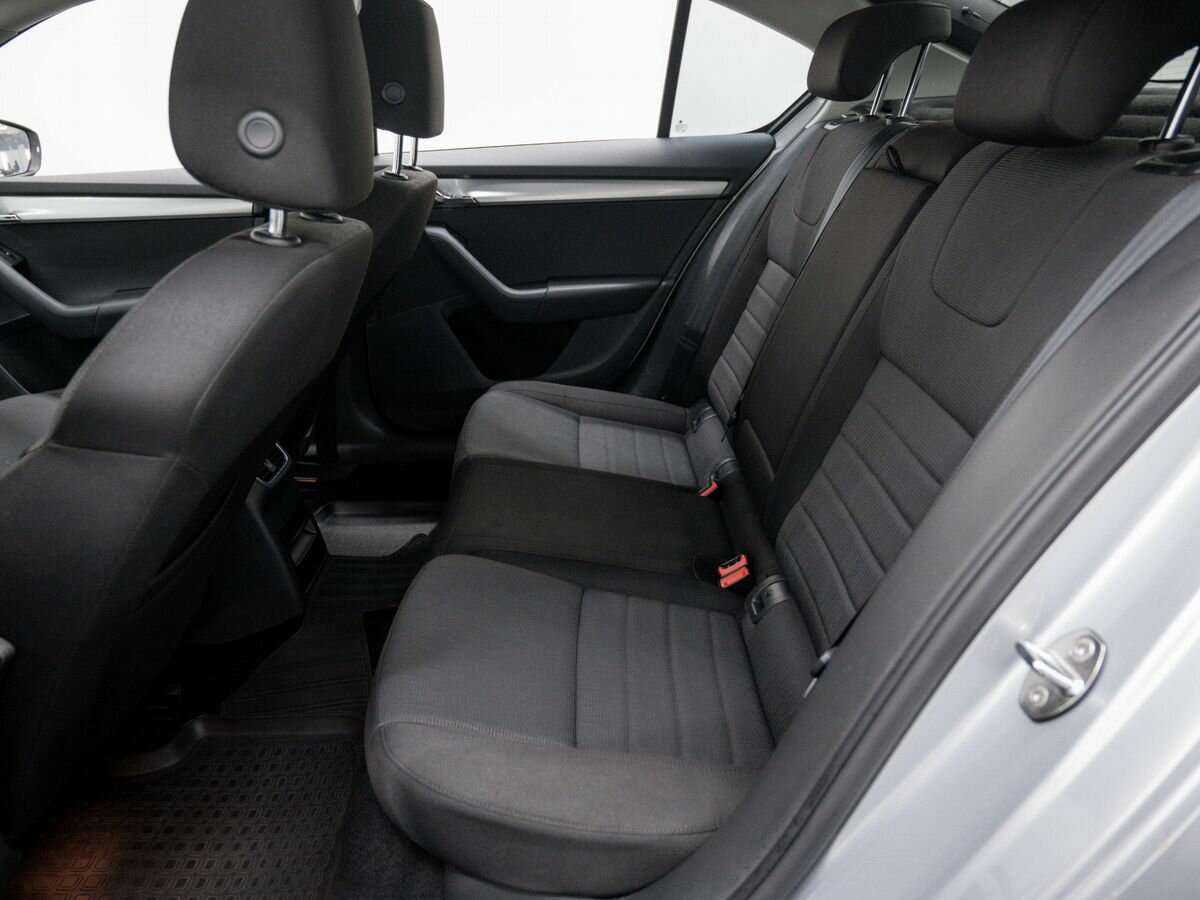 Skoda Octavia с пробегом — 2013 год. Фото: #12