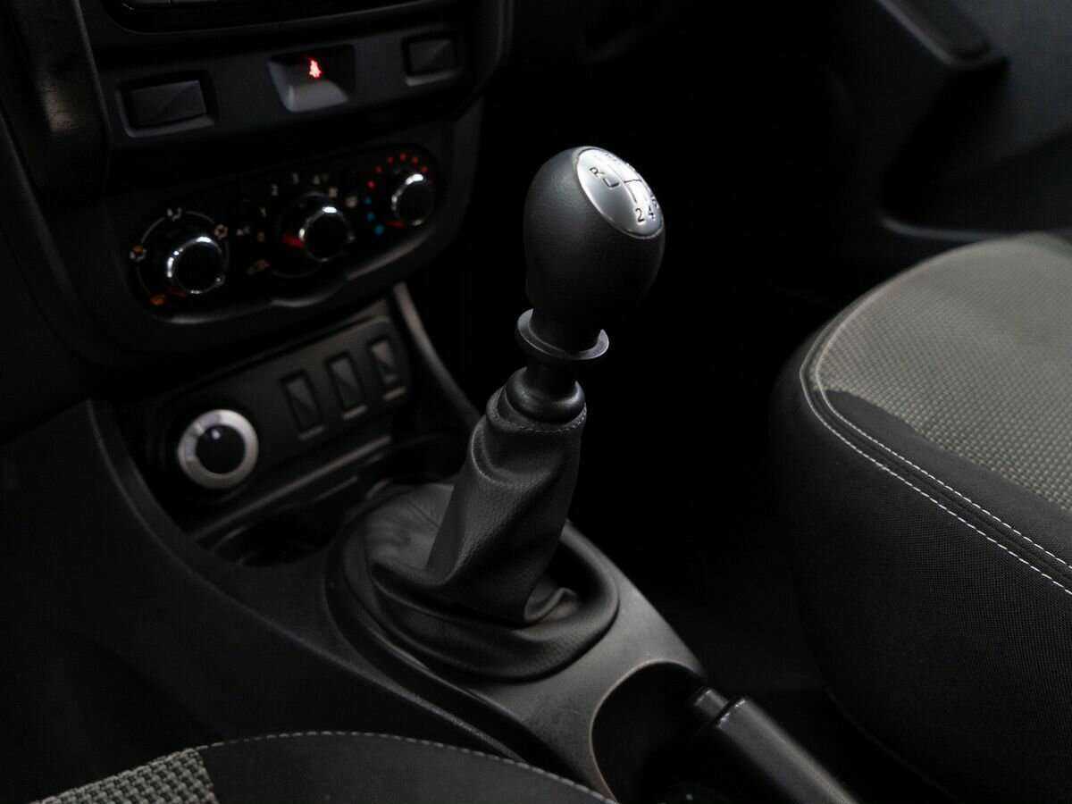 Renault Duster с пробегом — 2015 год. Фото: #12