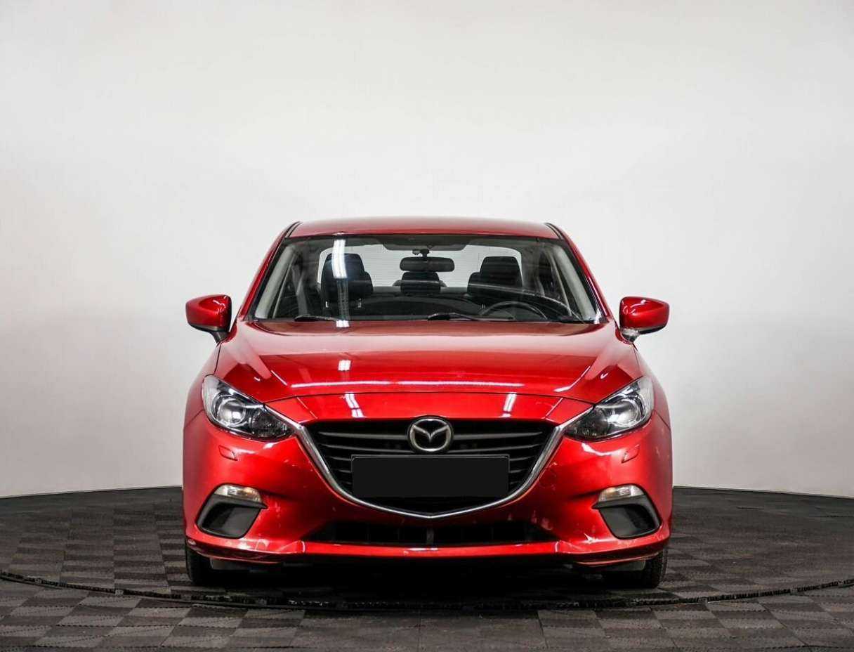Mazda 3 с пробегом — 2013 год. Фото: #1