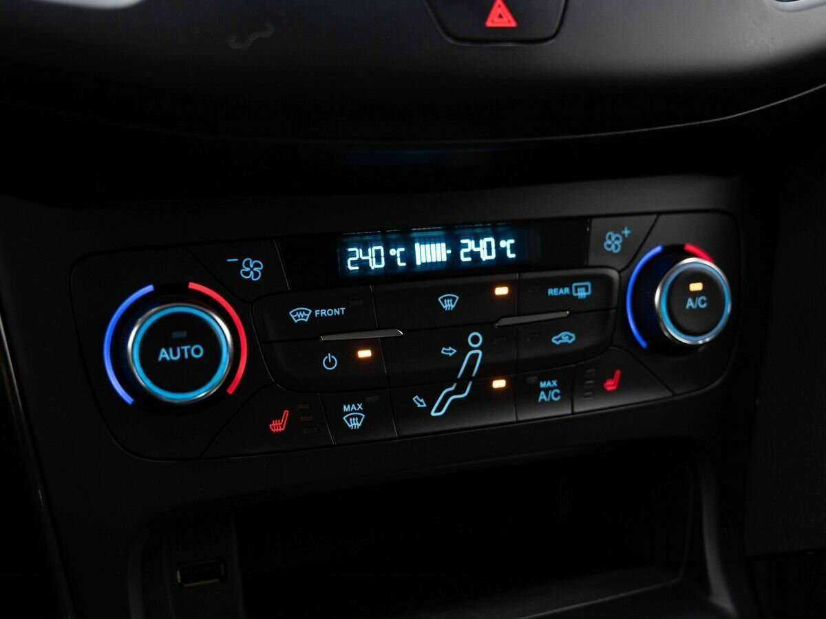 Ford Focus с пробегом — 2017 год. Фото: #17