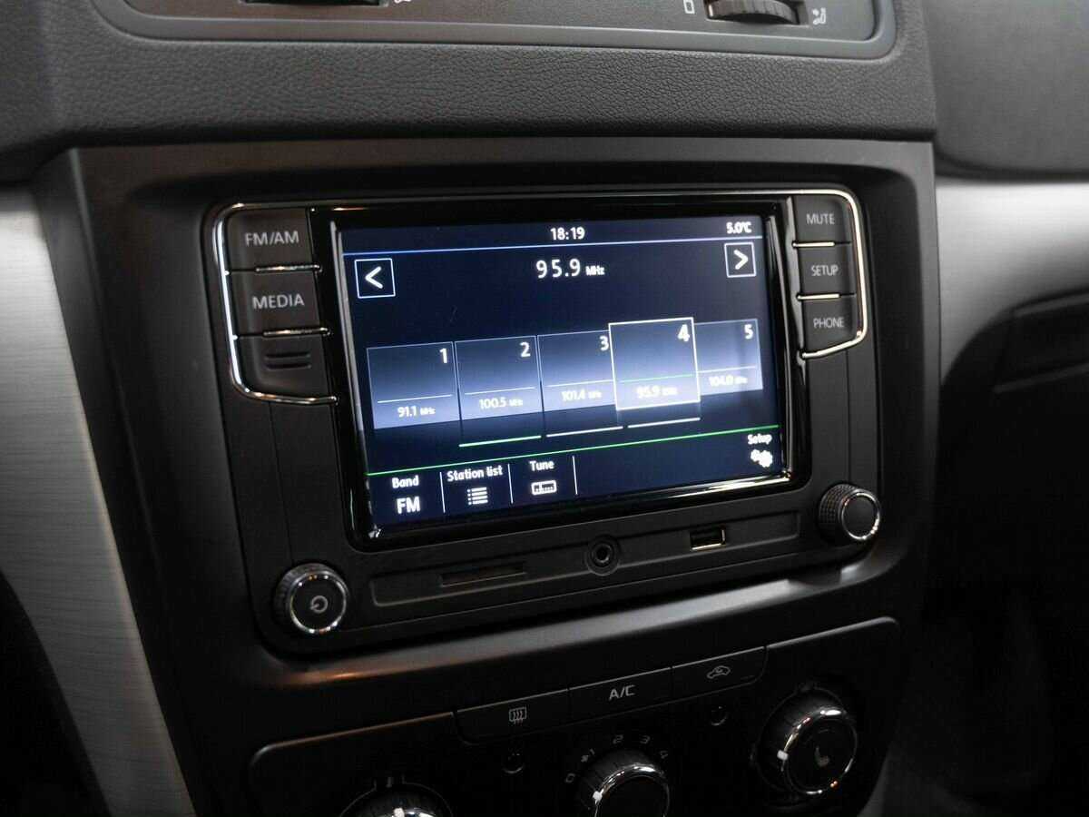 Skoda Yeti с пробегом — 2014 год. Фото: #16