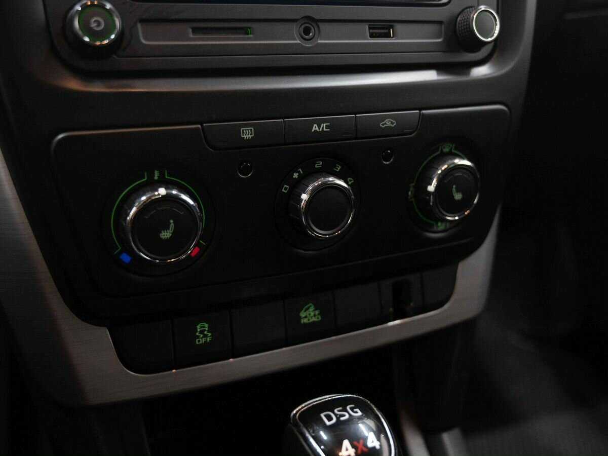 Skoda Yeti с пробегом — 2014 год. Фото: #17