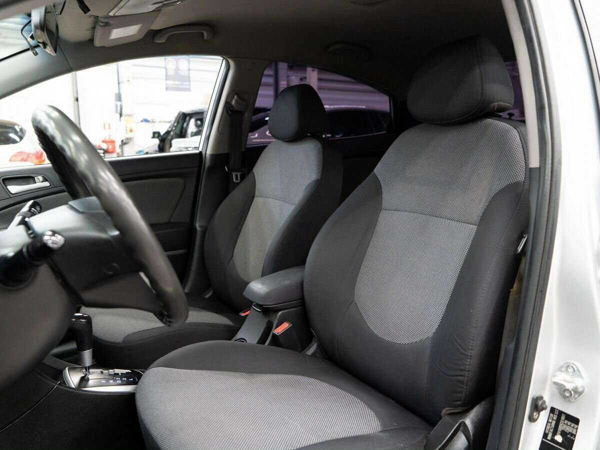 Hyundai Solaris с пробегом — 2013 год. Фото: #2