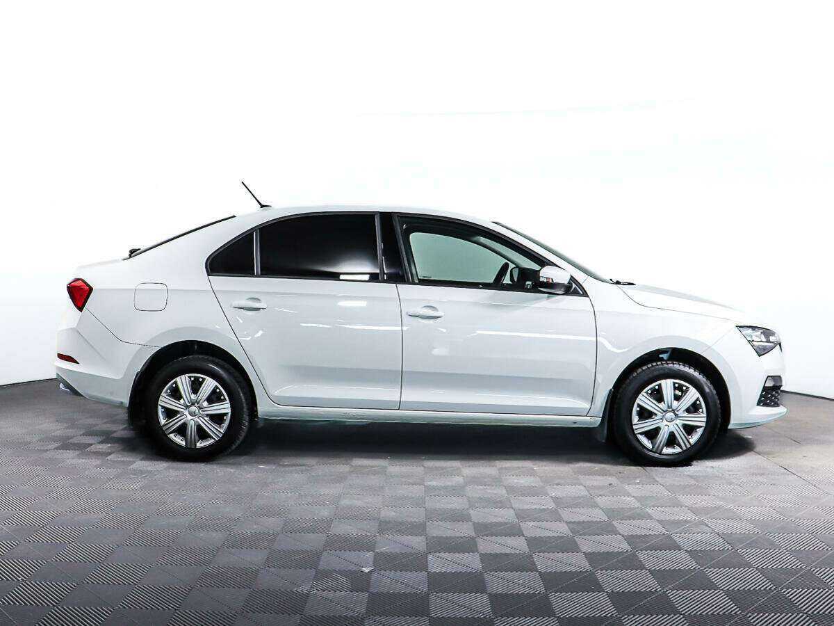 Skoda Rapid с пробегом — 2020 год. Фото: #3