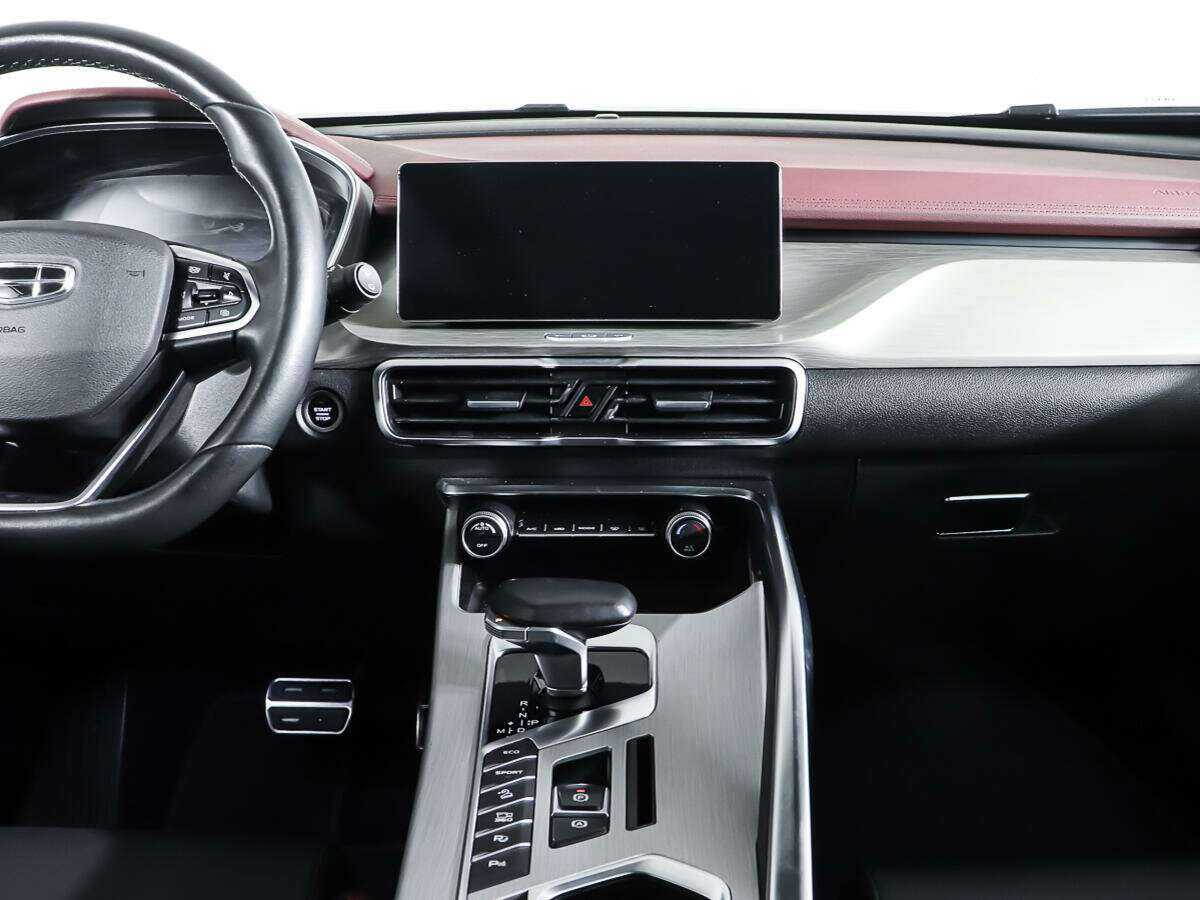 Geely Coolray с пробегом — 2022 год. Фото: #11