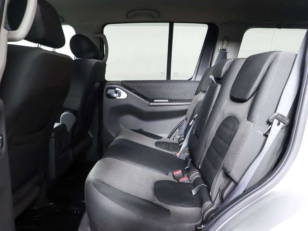 Nissan Pathfinder с пробегом — 2012 год. Фото: #9