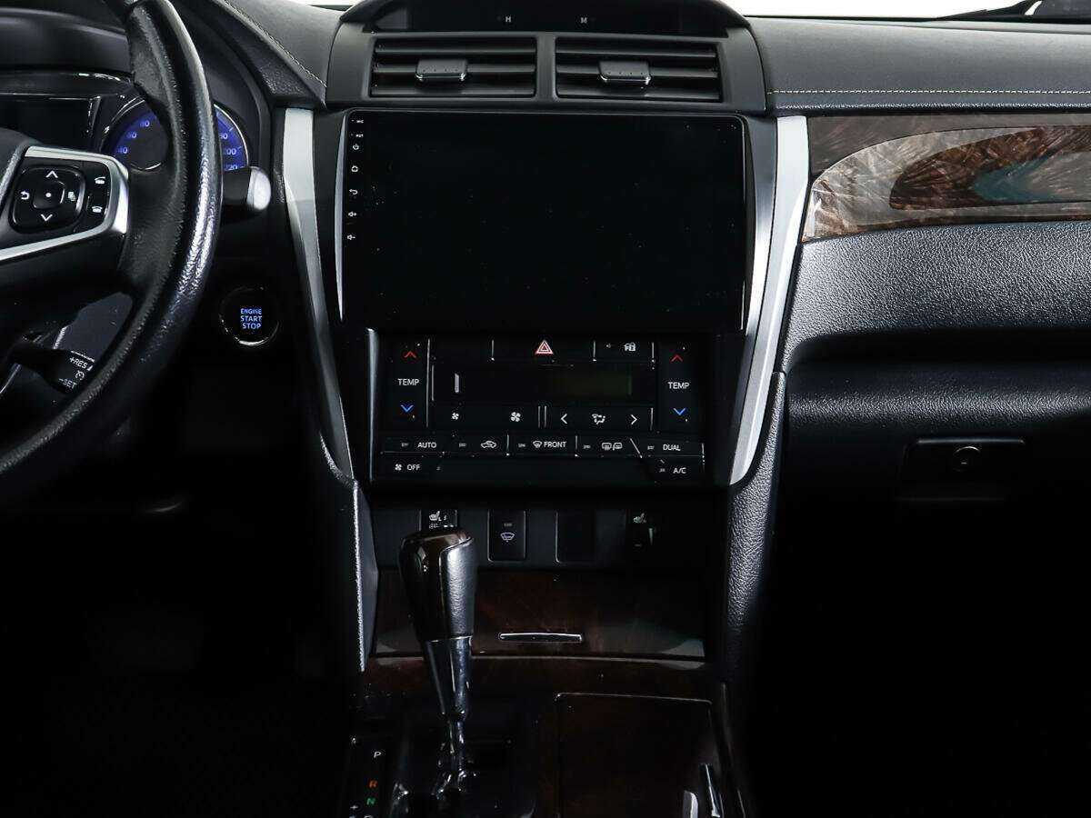 Toyota Camry с пробегом — 2014 год. Фото: #11