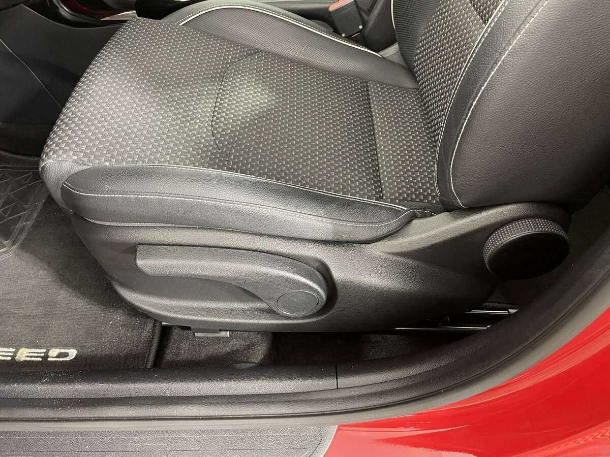 Kia Ceed с пробегом — 2020 год. Фото: #9