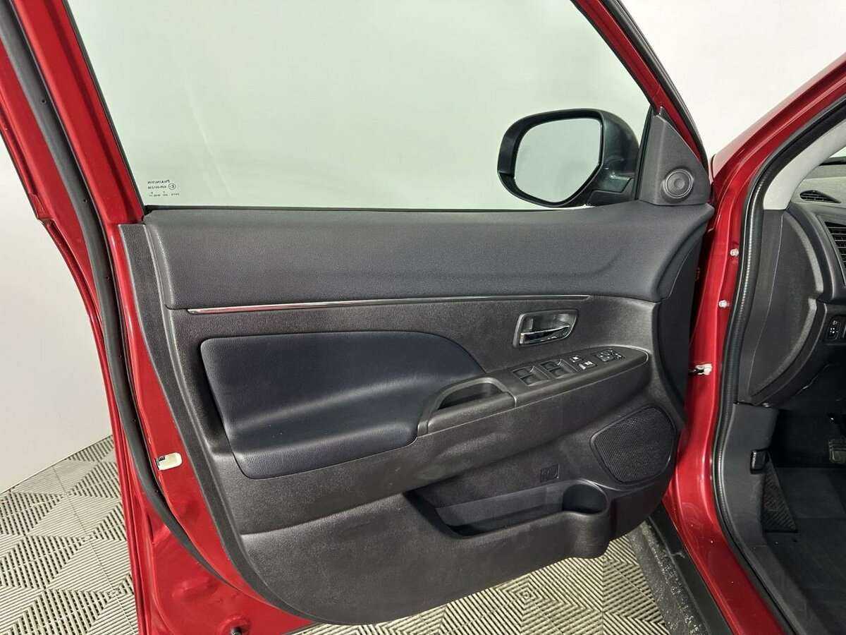 Mitsubishi ASX с пробегом — 2014 год. Фото: #7