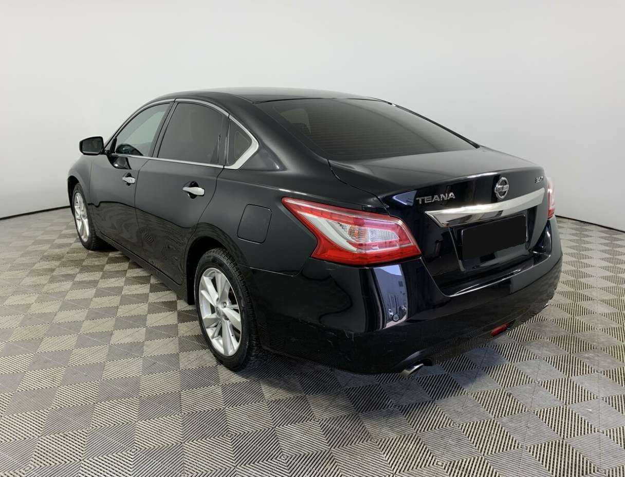 Nissan Teana с пробегом — 2015 год. Фото: #6