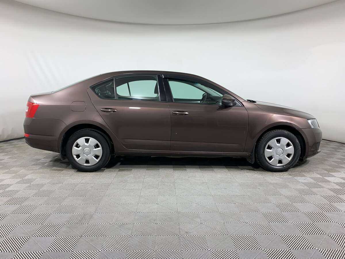 Skoda Octavia с пробегом — 2014 год. Фото: #3