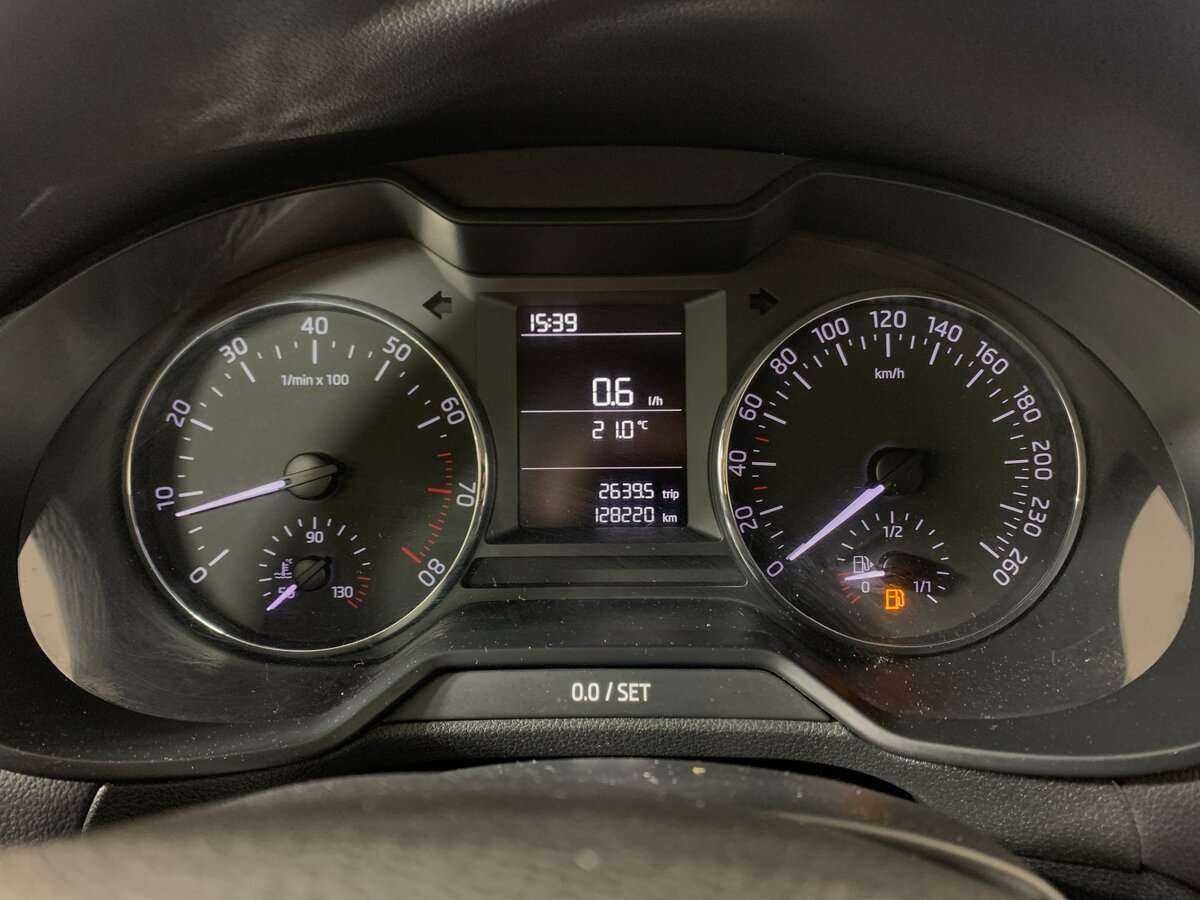 Skoda Octavia с пробегом — 2014 год. Фото: #11