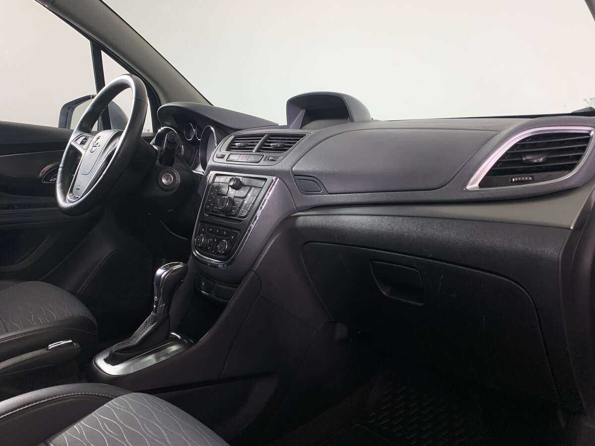 Opel Mokka с пробегом — 2015 год. Фото: #9