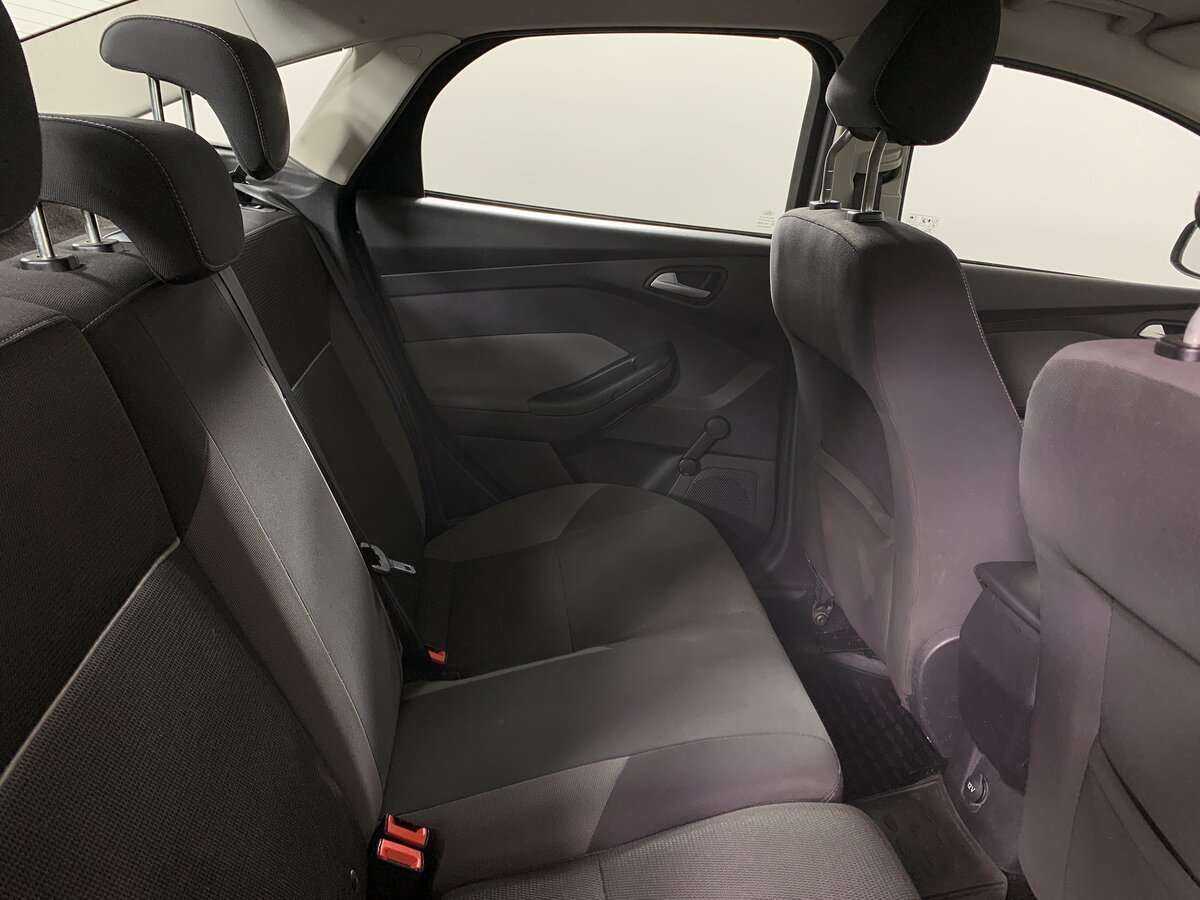 Ford Focus с пробегом — 2015 год. Фото: #14