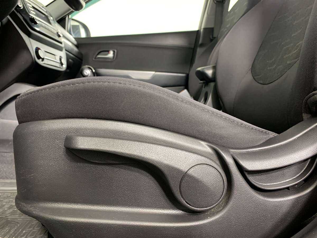 Kia Rio с пробегом — 2016 год. Фото: #13