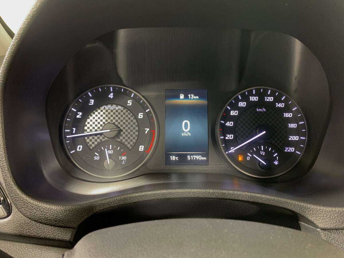 Hyundai Solaris с пробегом — 2022 год. Фото: #11