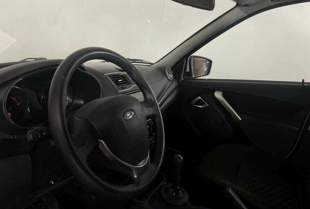 Lada (ВАЗ) Granta с пробегом — 2019 год. Фото: #12