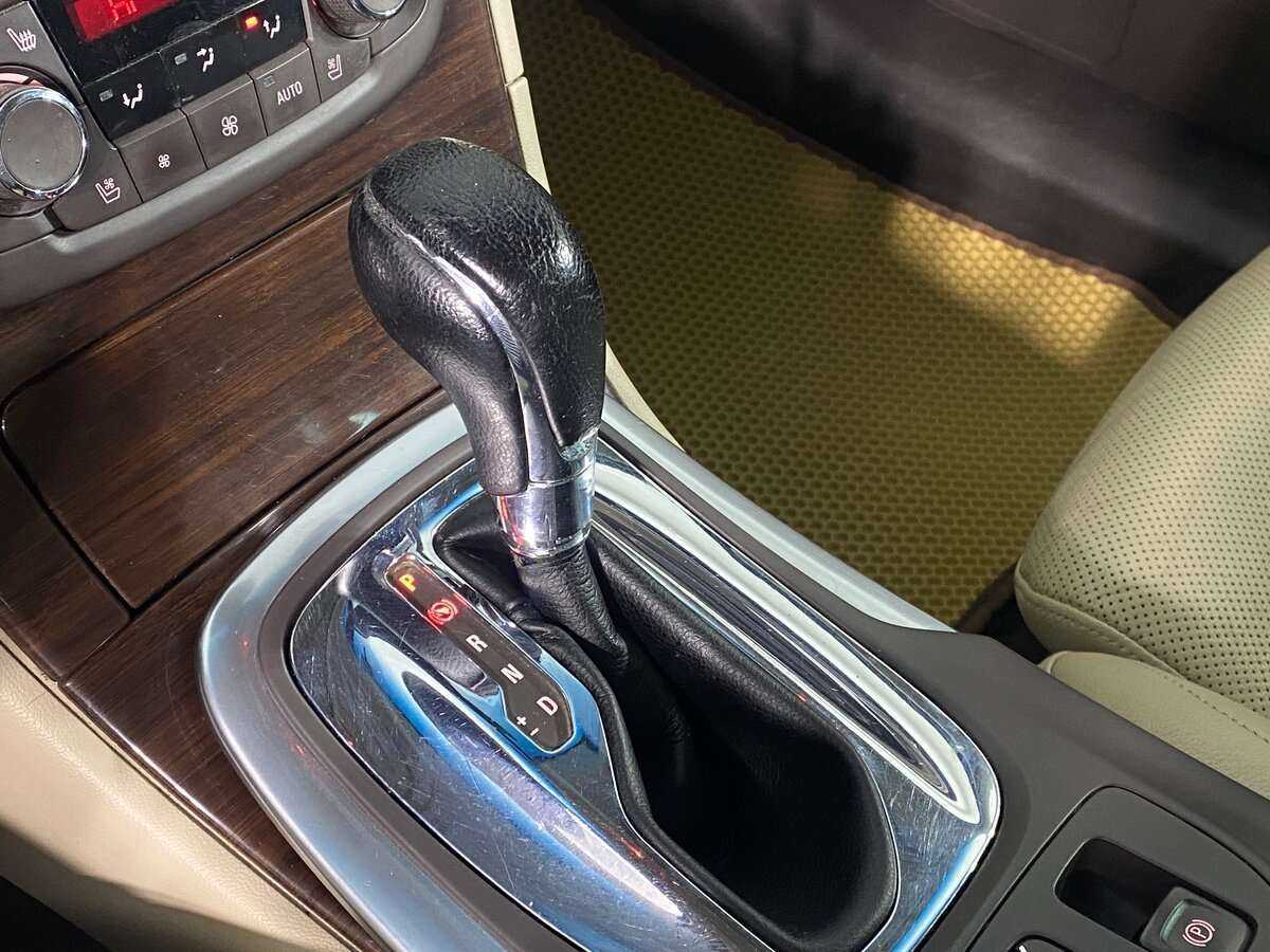 Opel Insignia с пробегом — 2013 год. Фото: #15