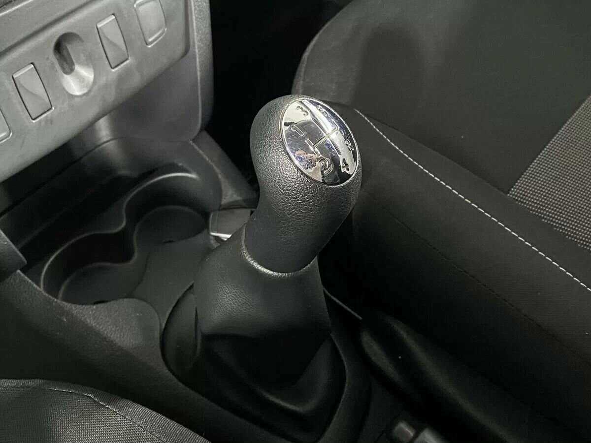 Renault Sandero с пробегом — 2020 год. Фото: #11