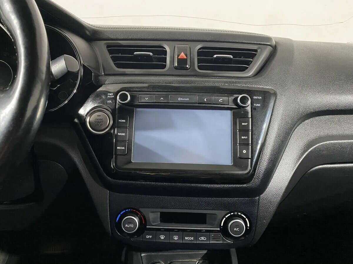 Kia Rio с пробегом — 2017 год. Фото: #10