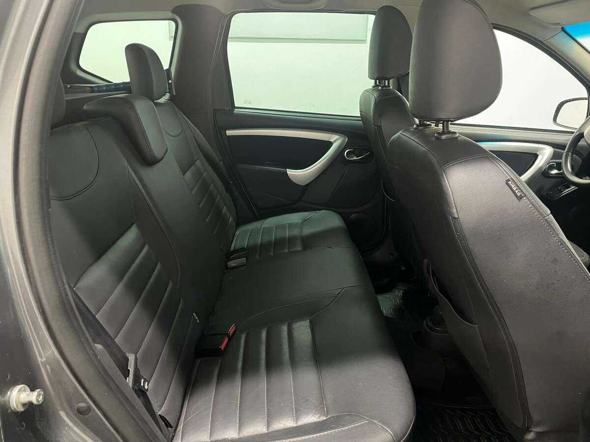 Nissan Terrano с пробегом — 2015 год. Фото: #8