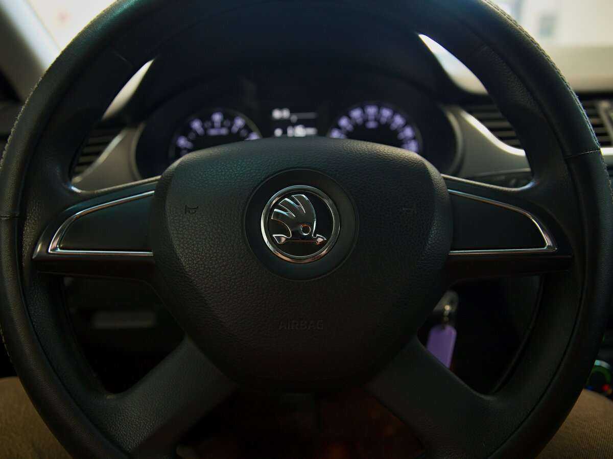 Skoda Octavia с пробегом — 2014 год. Фото: #8