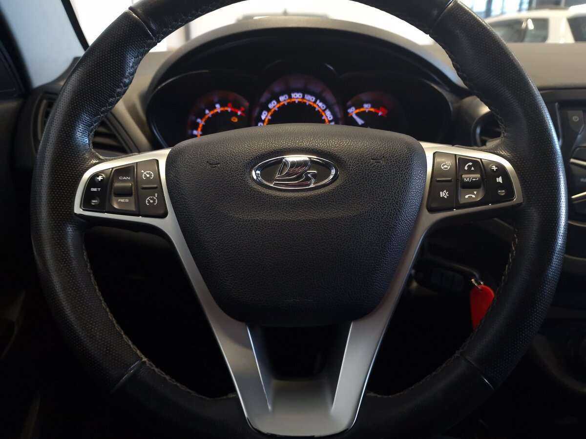 Lada (ВАЗ) Vesta с пробегом — 2020 год. Фото: #4