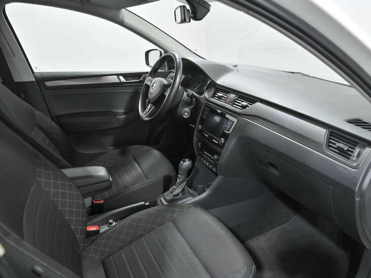 Skoda Rapid с пробегом — 2019 год. Фото: #16